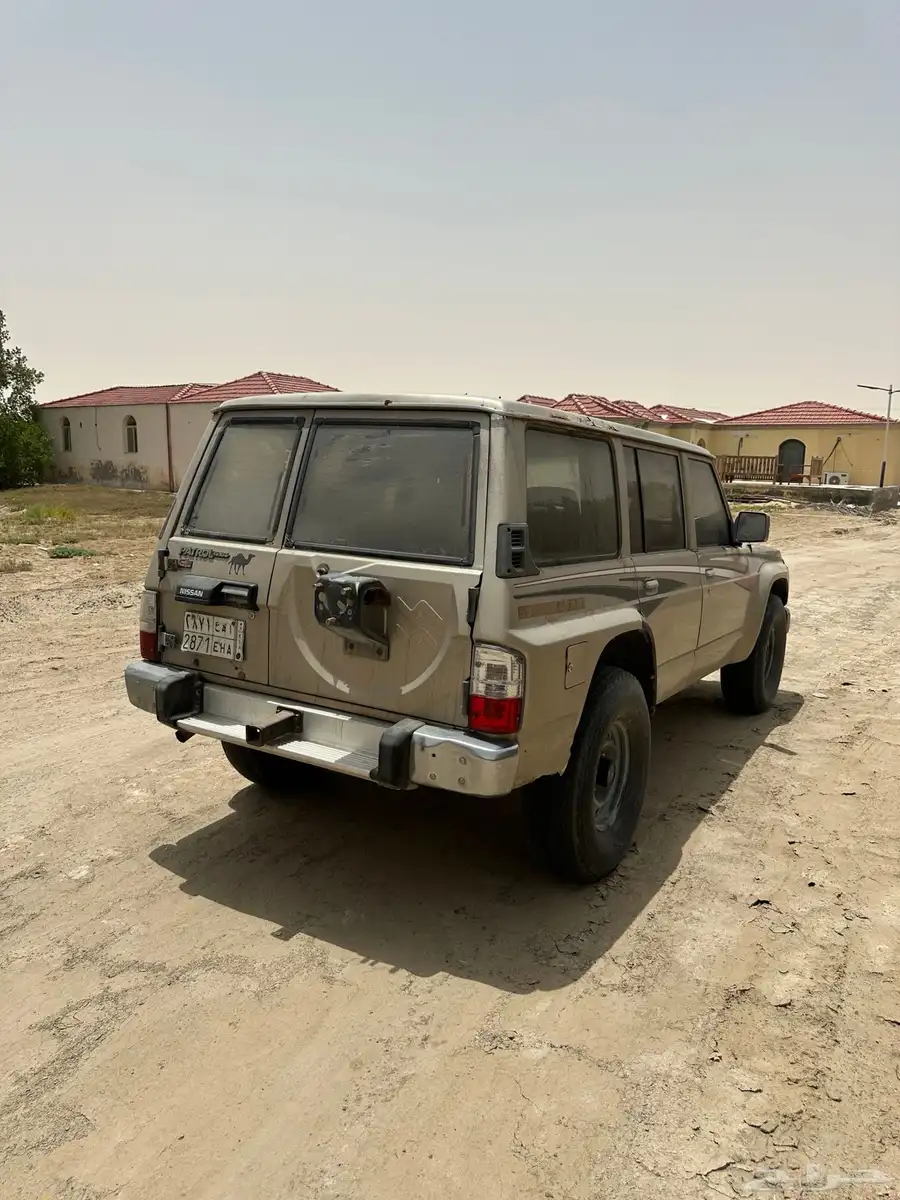 نيسان باترول 1990 3