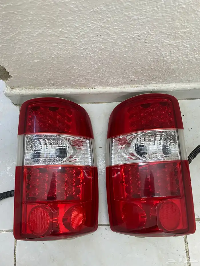 شمعات جمس فيهم كسر خفيف بزاويه وحده 1