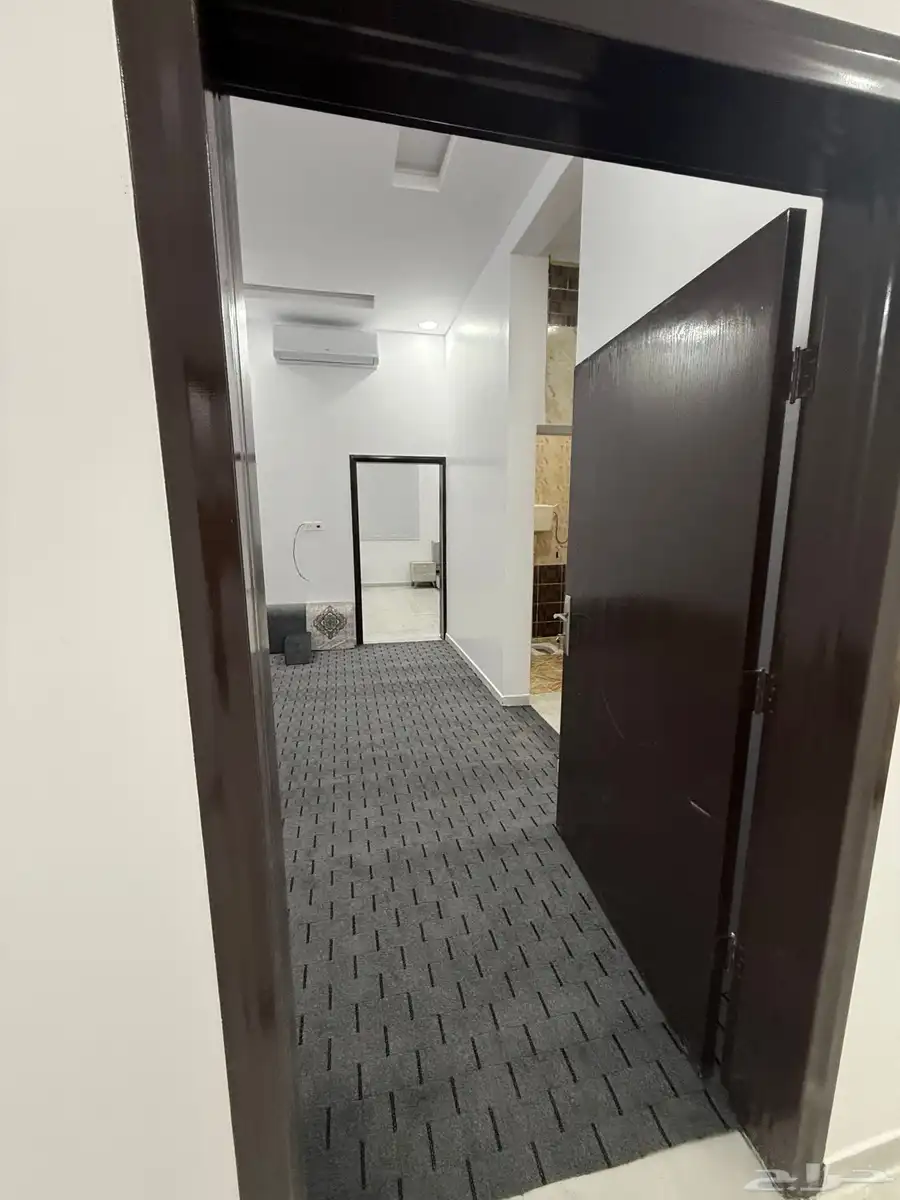شقق عزاب للايجار في النهضه والجامعه 8