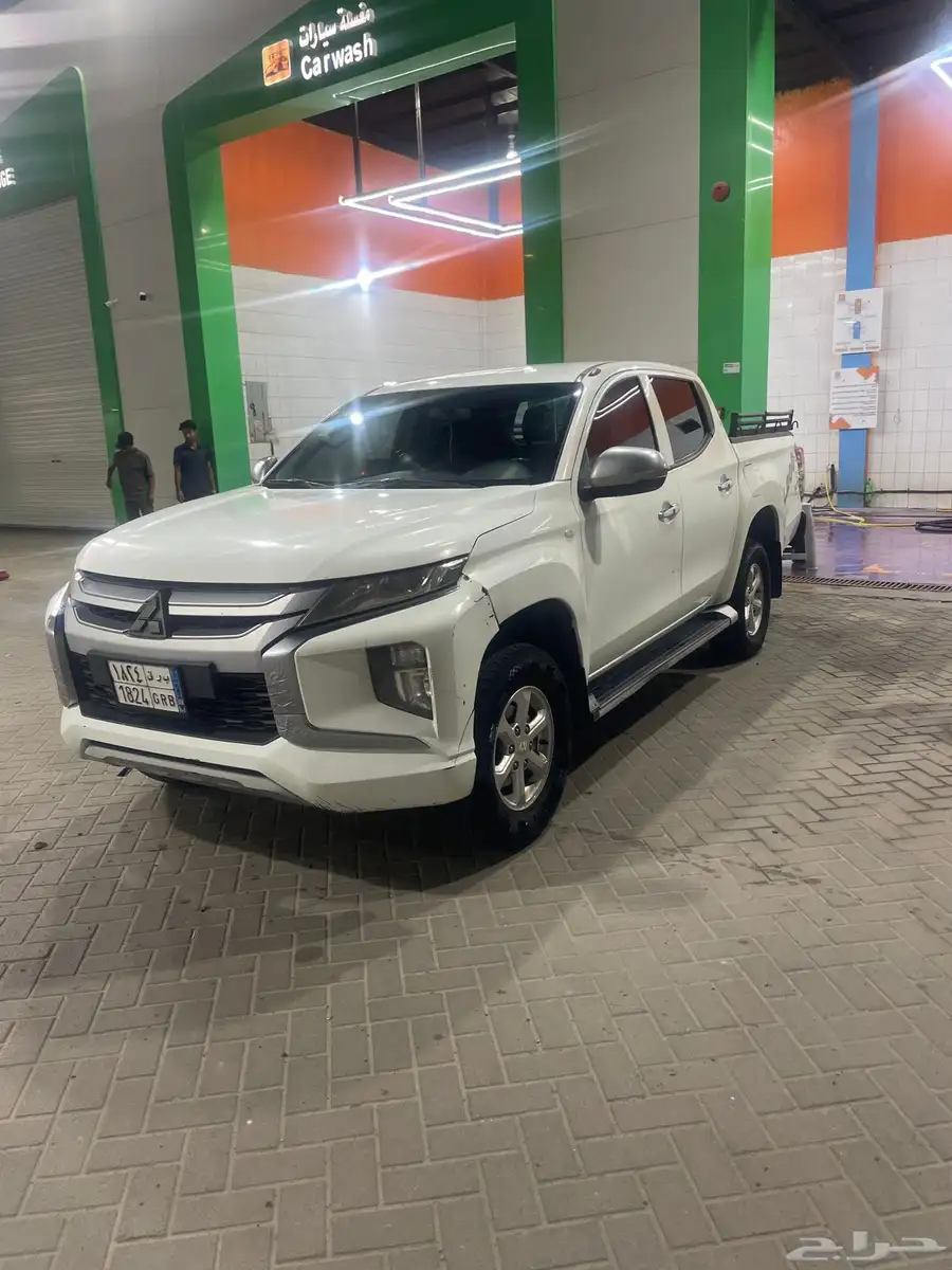 متسبيشي L200 0