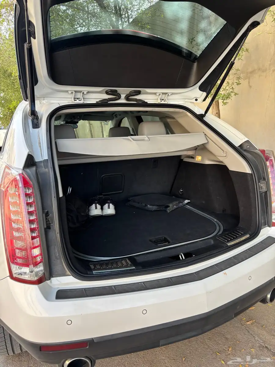 كاديلاك SRX اعلى فئة 25