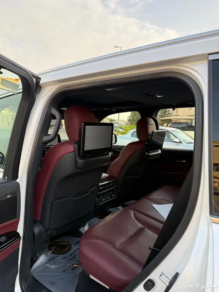 لكزس 2022 LX 600 فل كامل BB سعودي 25 سماعه اخو الجديد 16