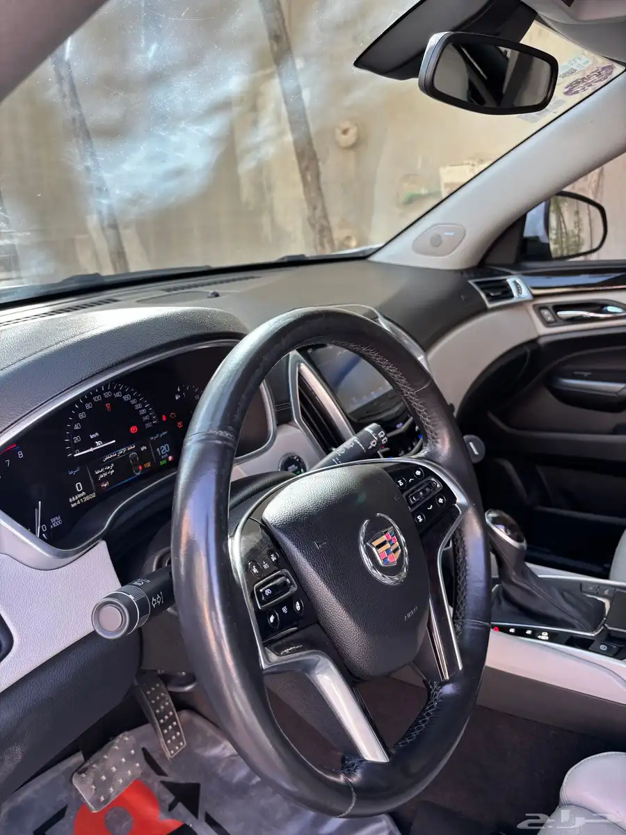 كاديلاك SRX اعلى فئة 11