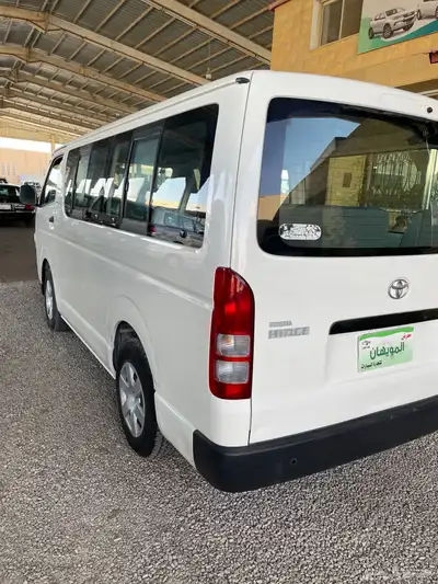 تويوتا باص ركاب 6