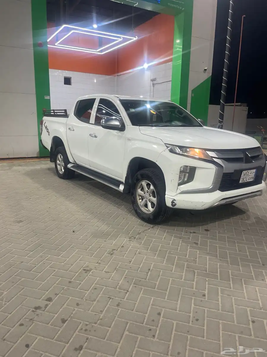 متسبيشي L200 2