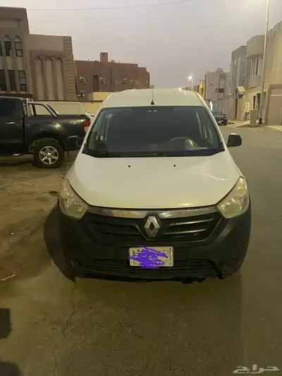 سياره للبيع فان رينو دوكر مديل 2016 ماشيه 174 الف خاليه من 6