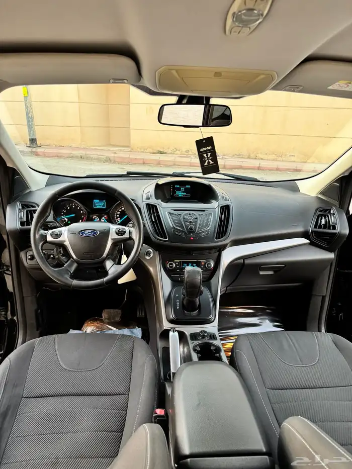 FORD ESCAPE 2015 23