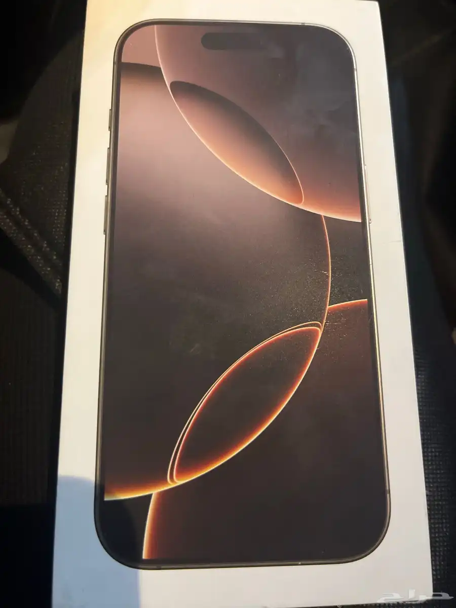 آيفون 16 0