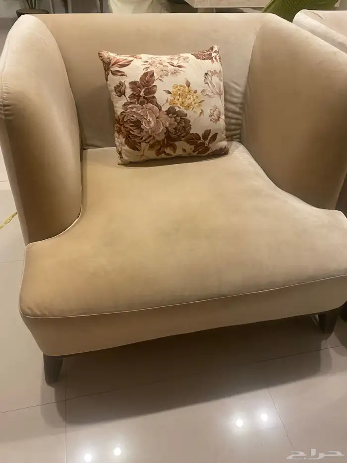 اثاث ممتاز بعضه جديد 12