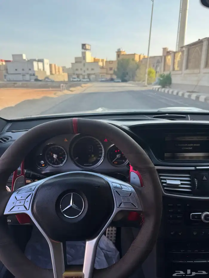 مرسيدس E63 AMG 2012 17