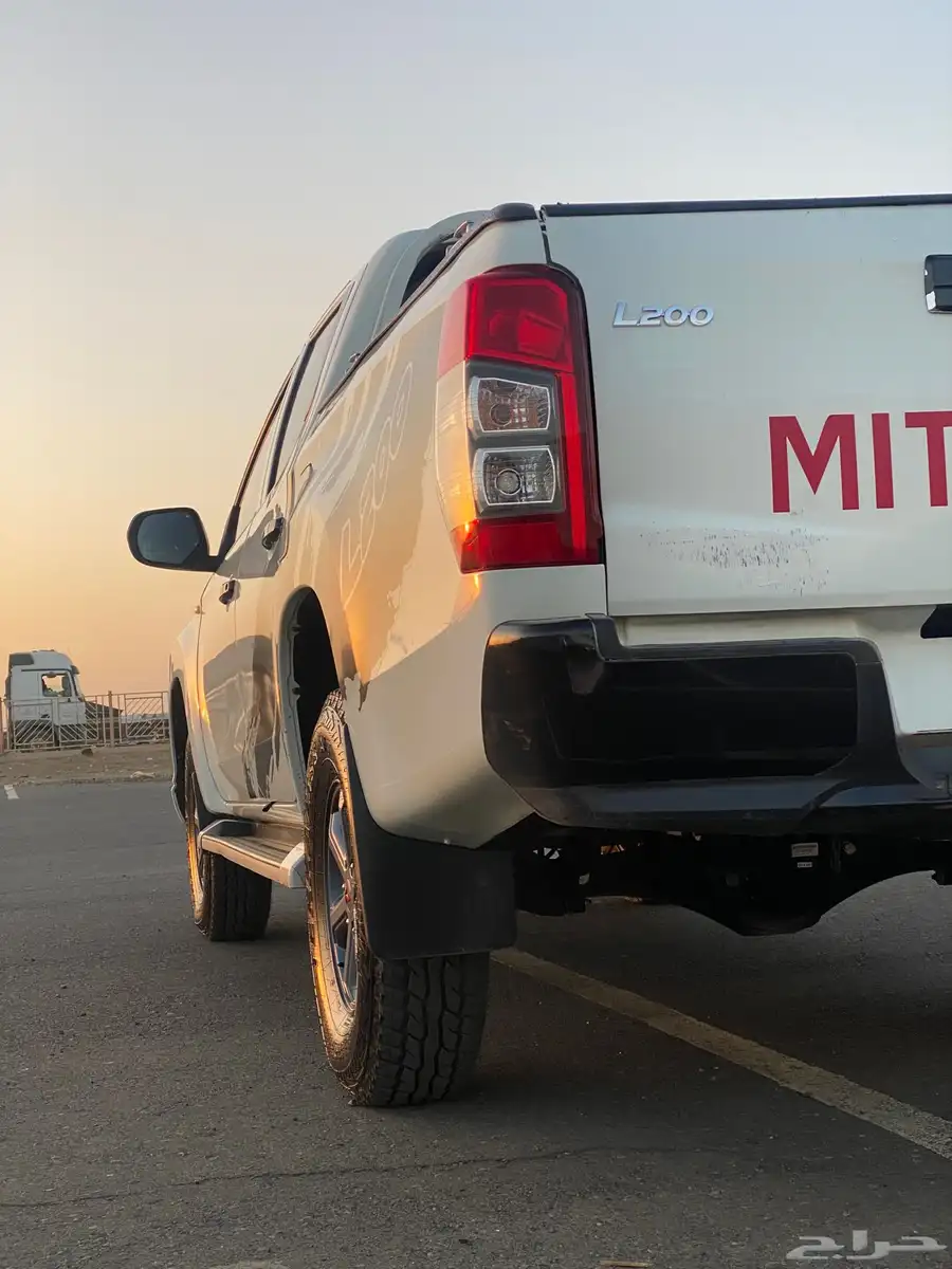 L200 مستبيشي 3