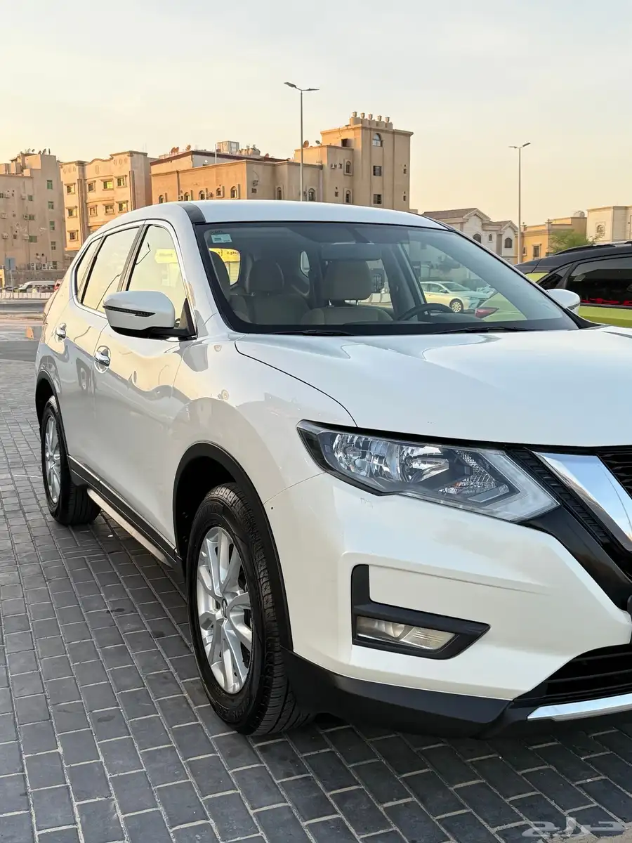 اكس تريل 5 مقاعد دبل 1