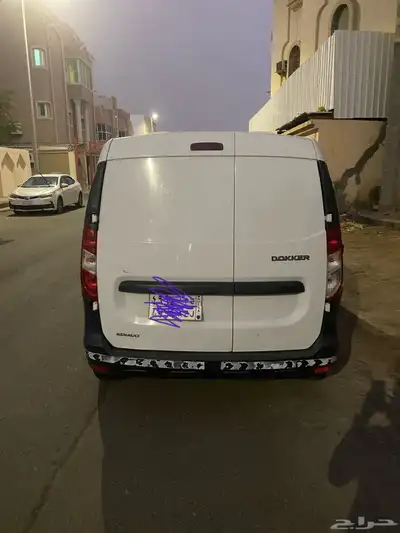 سياره للبيع فان رينو دوكر مديل 2016 ماشيه 174 الف خاليه من 2