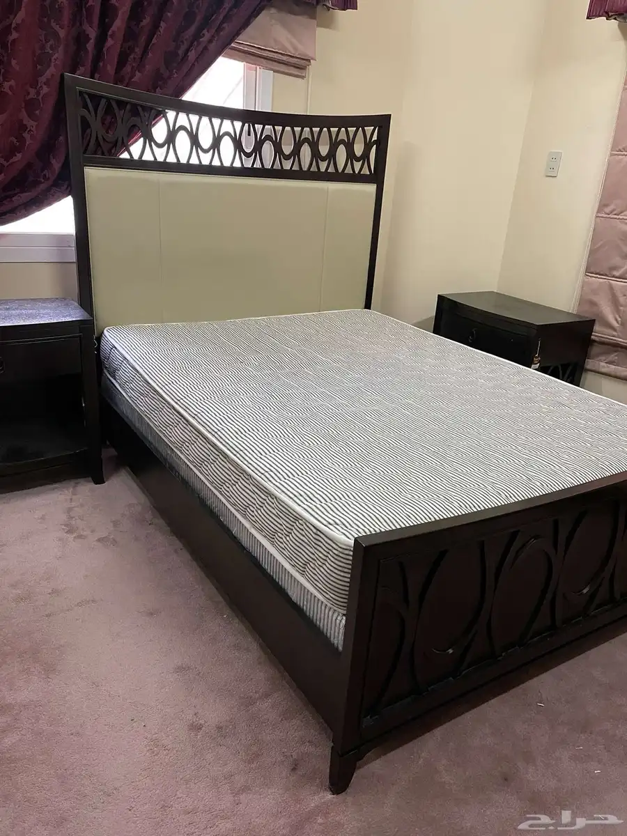 سرير مع اثنين كمدينة 0