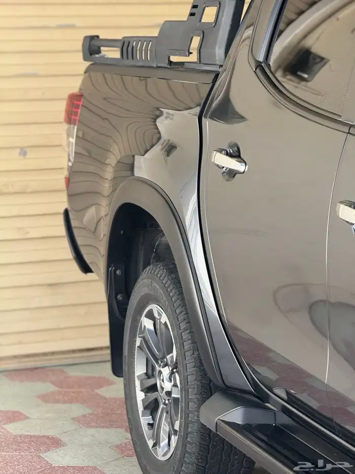 ميتسوبيشي L200 غمارتين دبل ديزل فل كامل 2023 (( تم البيع )) 8
