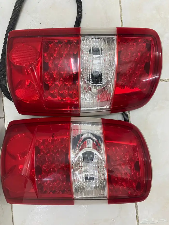 شمعات جمس فيهم كسر خفيف بزاويه وحده 3