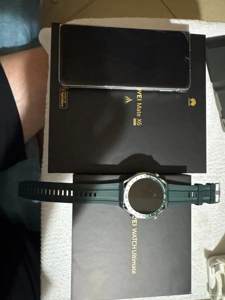 huawei mate x6 and huawei watch ultimate 4