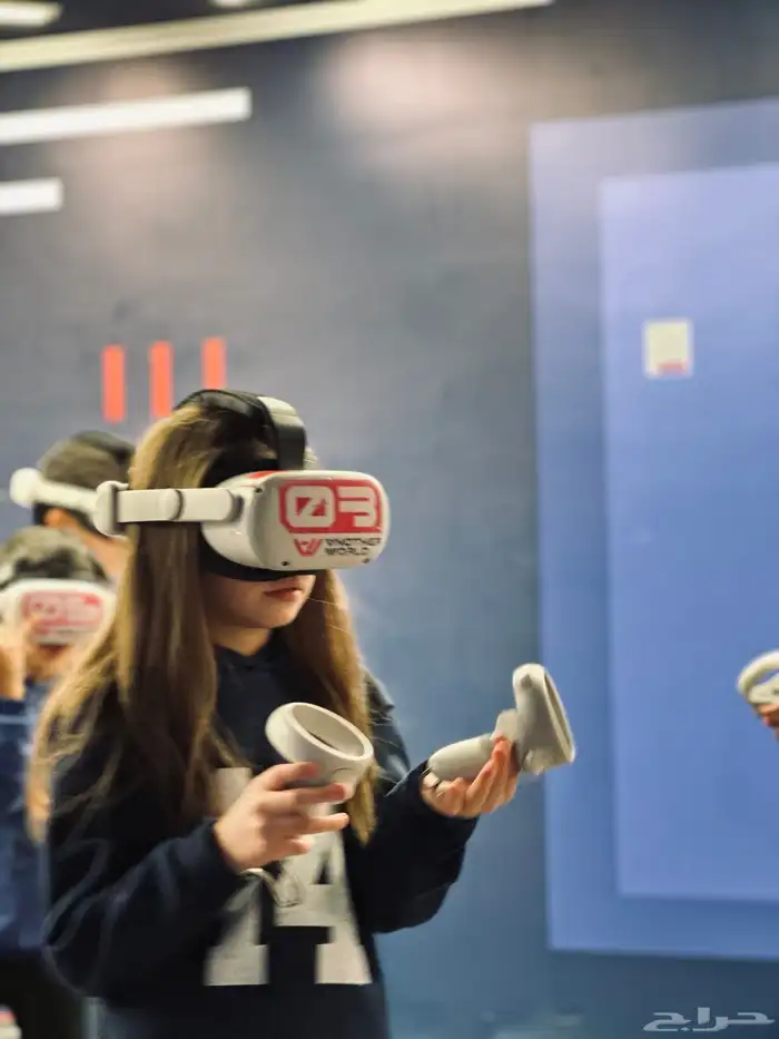 ألعاب VR جماعية للاستراحات   ترفيه الشباب والعائلة 2