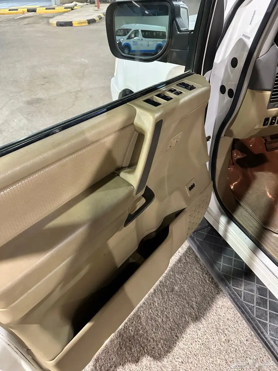ارمادا 2006 Nissan Armada   LE 12