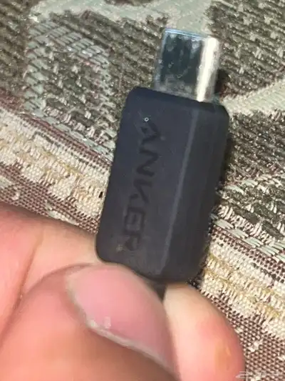 شاحن انكر 4