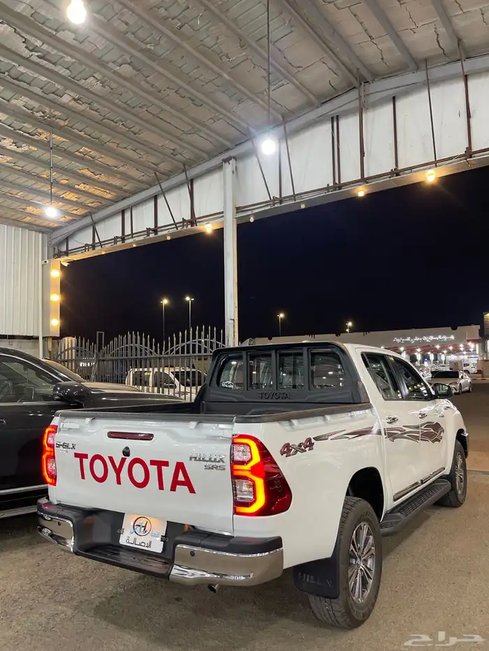 هايلوكس 2023 دبل بنزين 5