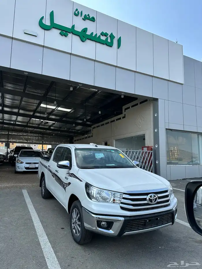 هايلوكس 2025 بنزين اصفار كاش وبنوك 2