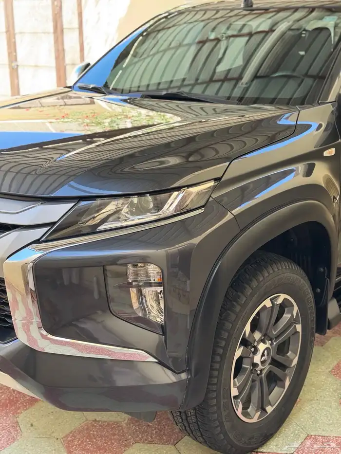 ميتسوبيشي L200 غمارتين دبل ديزل فل كامل 2023 (( تم البيع )) 18