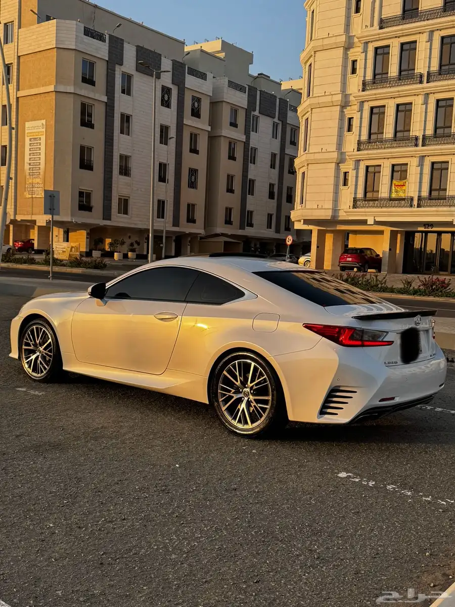 لكزس كوبيه RC 2015 sport 4