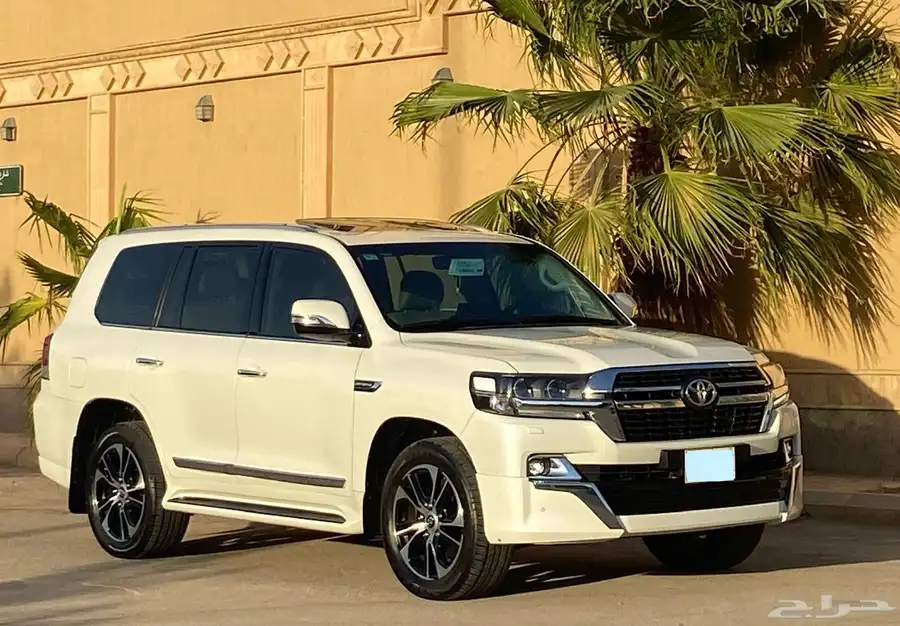 تويوتا لاند كروز GXR 2021 سعودي 1