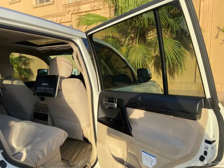 تويوتا لاند كروز GXR 2021 سعودي 16