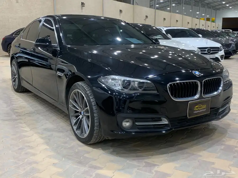بي ام دبليو 520i موديل2015 1
