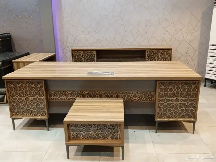 مكاتب مدير و طاوله إجتماعات و كراسي جديد موديلات 34