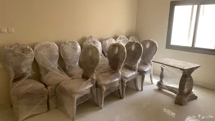 طاولة الطعام للبيع 4