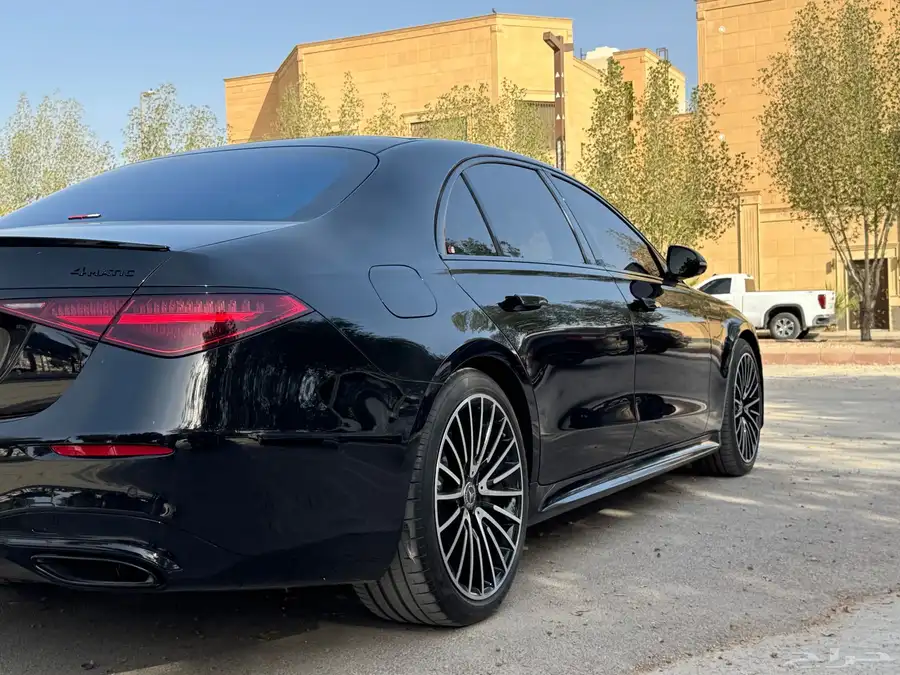 مرسيدس S580 2023 4