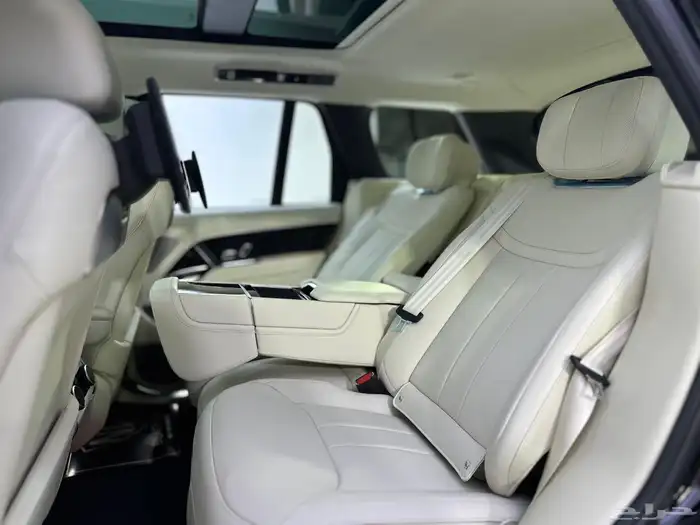 رانج روفر اوتوبيوغرافي 2025 6