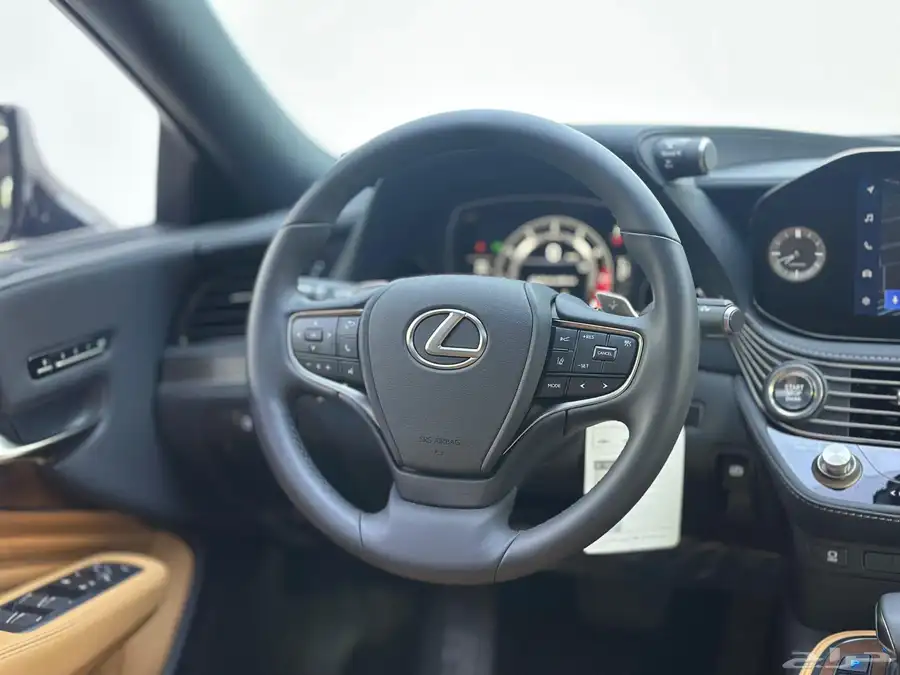 لكزس LS350 2024 2