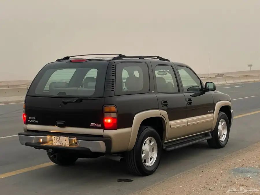 يوكن 2005 نضيف 6