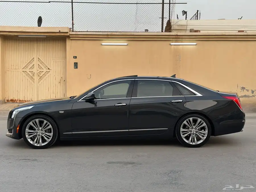 كاديلاك CT6 بلاتينيوم 2017 نظيف جدا 2
