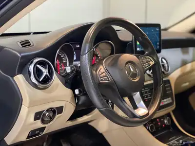 مرسيدس GLA250 2018 بحالة ممتازة 8