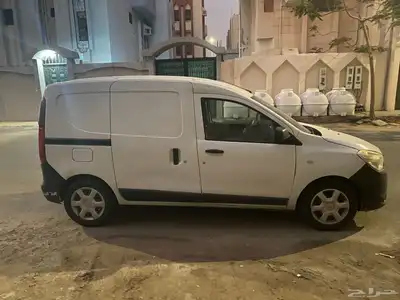 سياره للبيع فان رينو دوكر مديل 2016 ماشيه 174 الف خاليه من 4