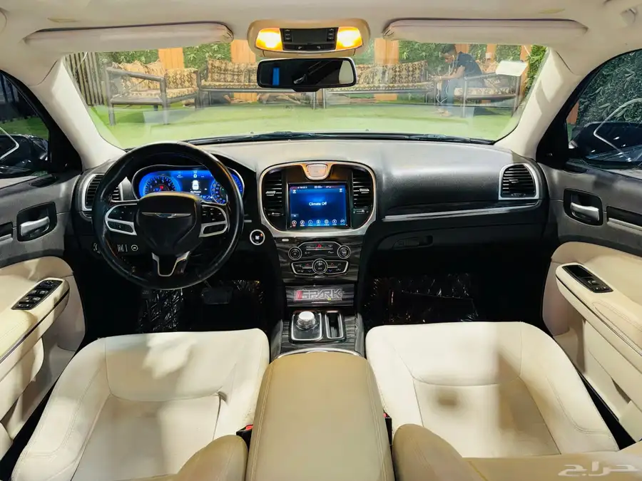كرايزلر V6 2017 ( بحاله ممتازه) 8