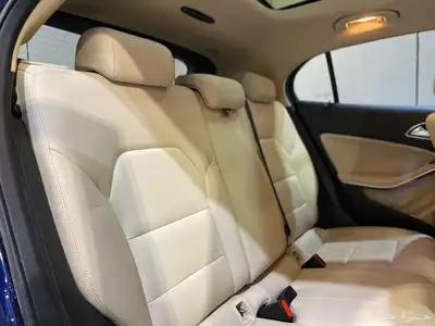 مرسيدس GLA250 2018 بحالة ممتازة 18