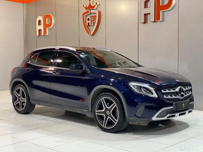 مرسيدس GLA250 2018 بحالة ممتازة 2