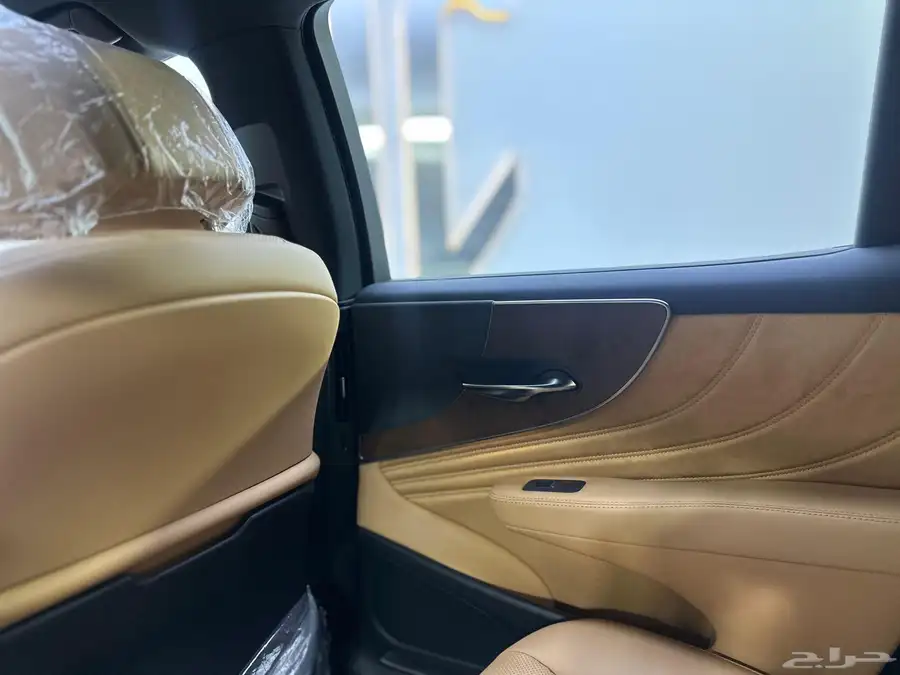 لكزس LS350 2024 8