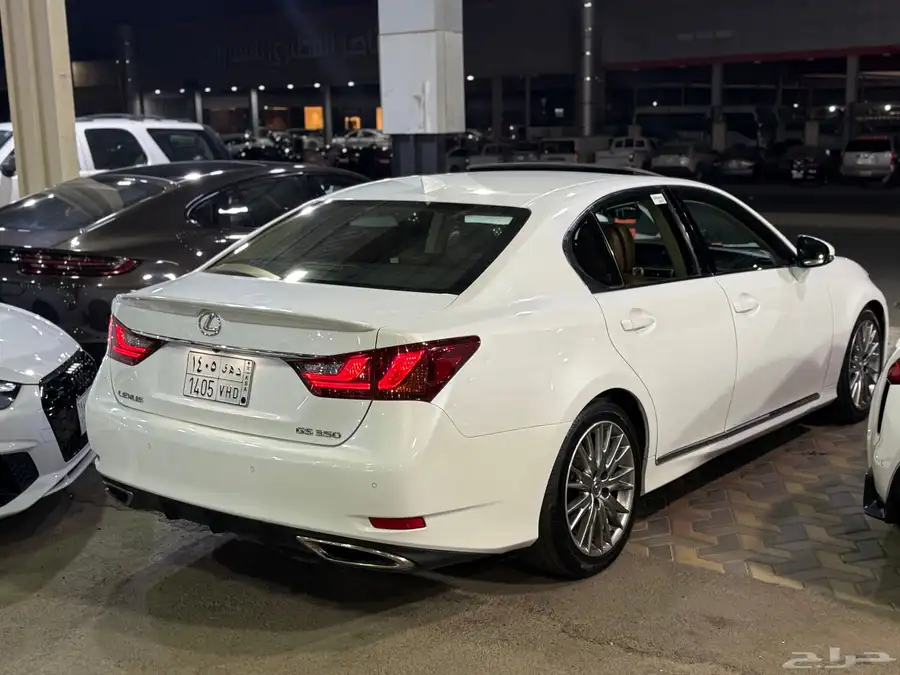 لكزس GS350 2015 ( فل كامل - قمة في النظافة ) 9