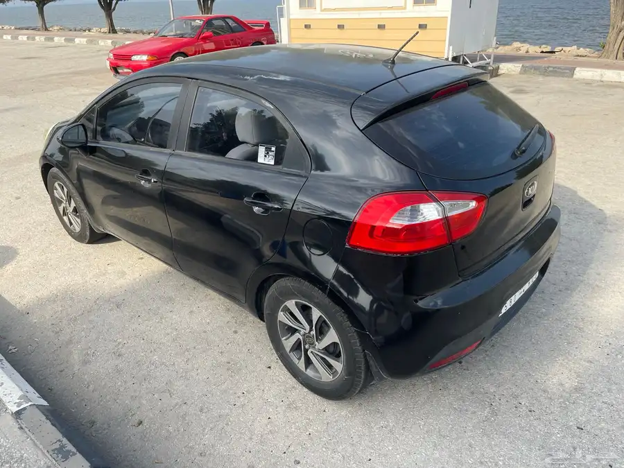 kia rio للبيع 2