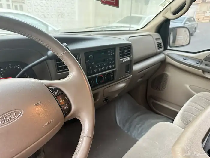 فورد اكس كورجن 2001 6