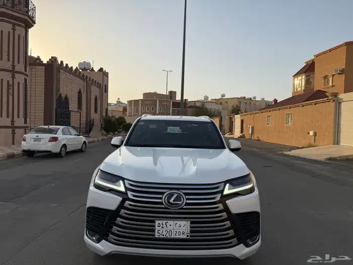 لكزس 2022 LX 600 فل كامل BB سعودي 25 سماعه اخو الجديد 2