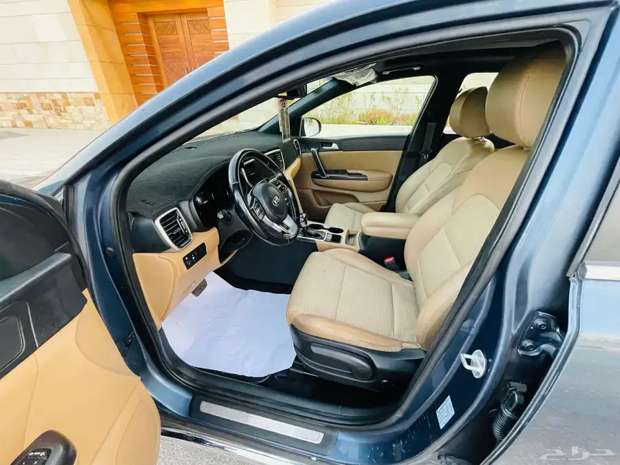 كيا - سبورتاج موديل 2019 سقف بانوراما بمحرك بنزين 18