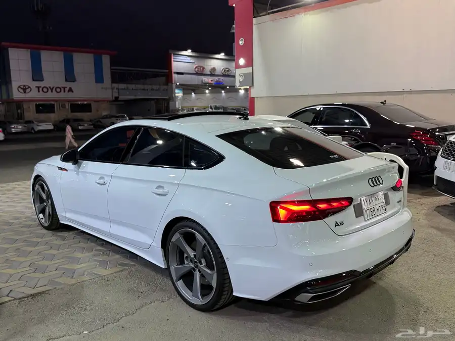 اودي A5 2023 12